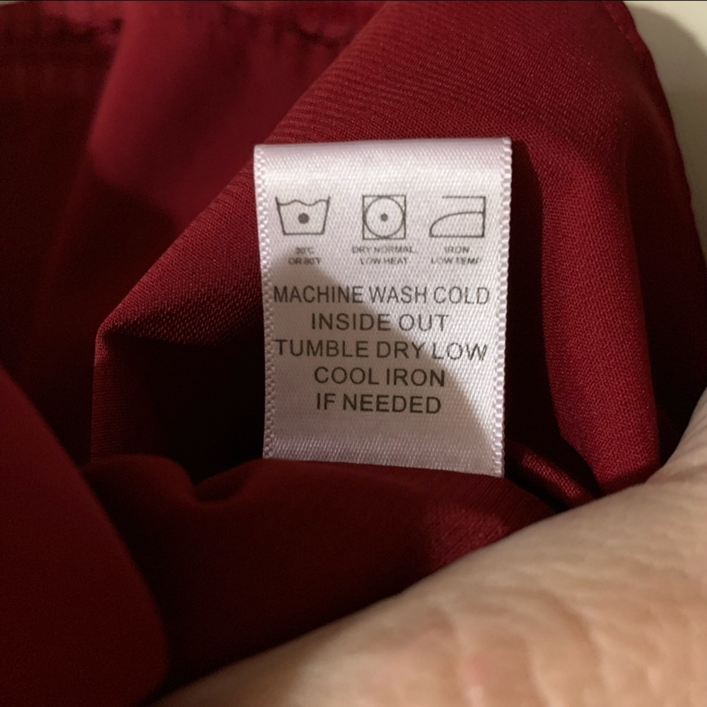 Eden Society Lalia Stitch Fix Red Textured Bell Sleeve Blouse. Size Medium. - Picture 4 of 10